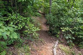 Among the Clouds by Avantstay Views + Hot Tub