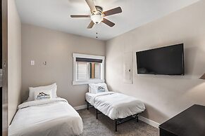 The Yellowstone Hideaway Unit C