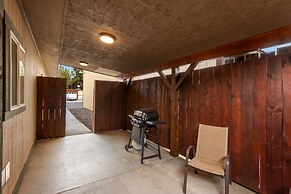 The Yellowstone Hideaway Unit C