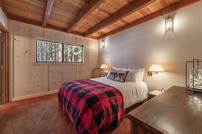 Tahoe Donner Cabin in the Woods by Sierra Getaways
