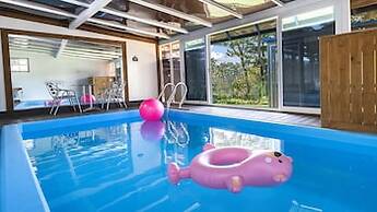 Gyepngju Camino Pool Villa