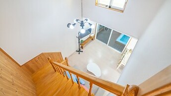 Gyepngju Camino Pool Villa