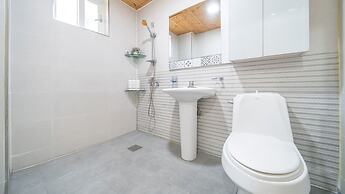 Gyepngju Camino Pool Villa