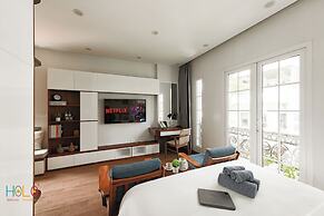 HoLo Central Hanoi - Serviced HomeStay