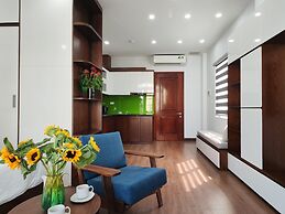 HoLo Central Hanoi - Serviced HomeStay