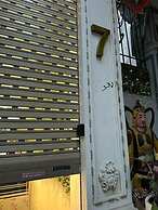 HoLo Central Hanoi - Serviced HomeStay