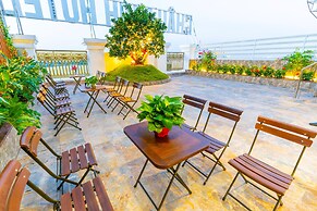 CM Hotel & Apartment