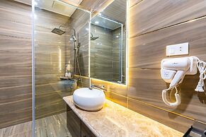 CM Hotel & Apartment