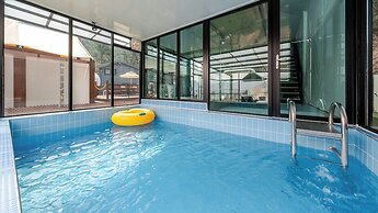 Gapyeong Dalmeong Pool Villa Glamping