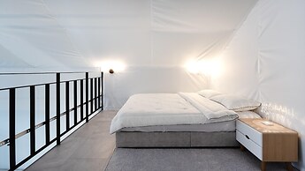 Gapyeong Manwol Aegyeon Pool Glamping