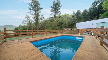Gapyeong Manwol Aegyeon Pool Glamping