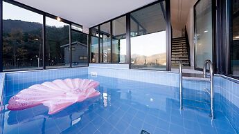 Gapyeong Manwol Aegyeon Pool Glamping