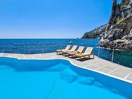 Villa Eclisse by Elite Villas