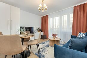 Central Warsaw Apartment by Renters