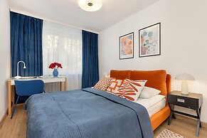 Central Warsaw Apartment by Renters
