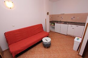 Apartments and Rooms Dino