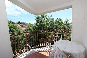 Apartments and Rooms Dino