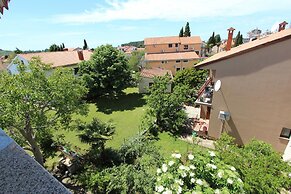 Apartments and Rooms Dino