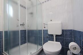 Apartments and Rooms Dino