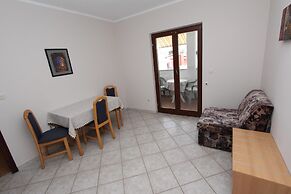 Apartments and Rooms Dino