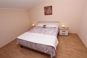 Apartments and Rooms Dino