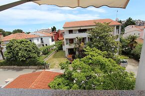 Apartments and Rooms Dino