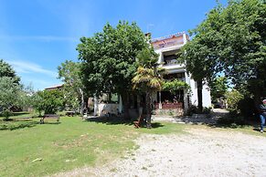 Apartments and Rooms Dino