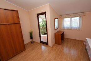 Apartments and Rooms Dino