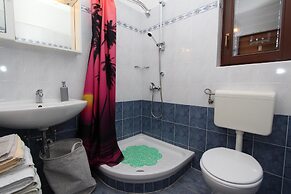 Apartments and Rooms Dino