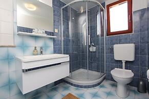 Apartments and Rooms Dino