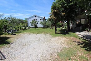 Apartments and Rooms Dino