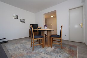 Apartments and Rooms Dino