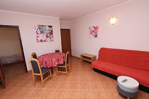 Apartments and Rooms Dino