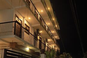 Traveller's Hotel Hikkaduwa