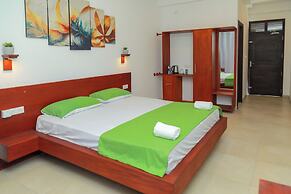 Traveller's Hotel Hikkaduwa