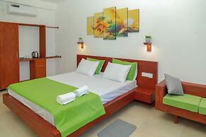 Traveller's Hotel Hikkaduwa