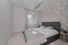 Gwiaździsta Apartment by Renters