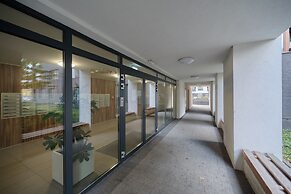 Gwiaździsta Apartment by Renters