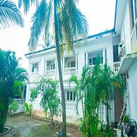 Lillywoods NV beach Resort