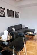 SynPiraeus Apartments & Studios