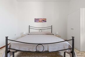 3311 Bianca House by Barbarhouse