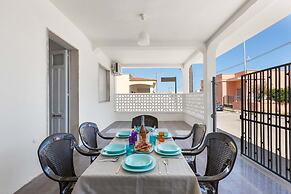 3311 Bianca House by Barbarhouse