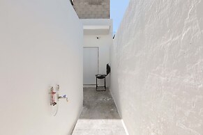 3311 Bianca House by Barbarhouse