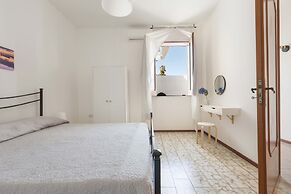 3311 Bianca House by Barbarhouse