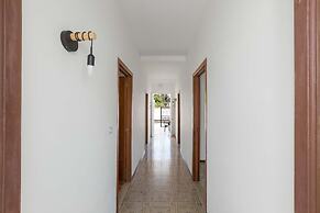 3311 Bianca House by Barbarhouse