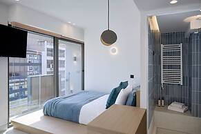 Twinn Downtown Piraeus