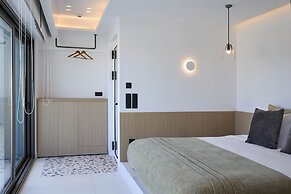 Twinn Downtown Piraeus