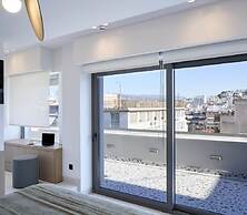 Twinn Downtown Piraeus