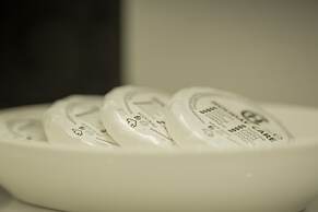 Apollonio Upper View Suites