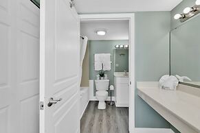 Baywatch Resort Oceanfront Dream Maker